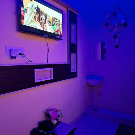 Hotel Sgh Subhadra Guest House Ayodhya Ngoại thất bức ảnh